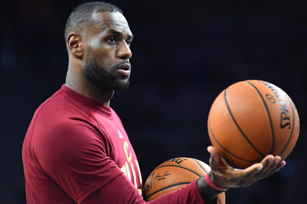 星空体育官网-今晚德国杯传出新动向；印第安纳步行者战术微调；管理层表态——管理层满意；身体对抗强度拉满-星空体育官网