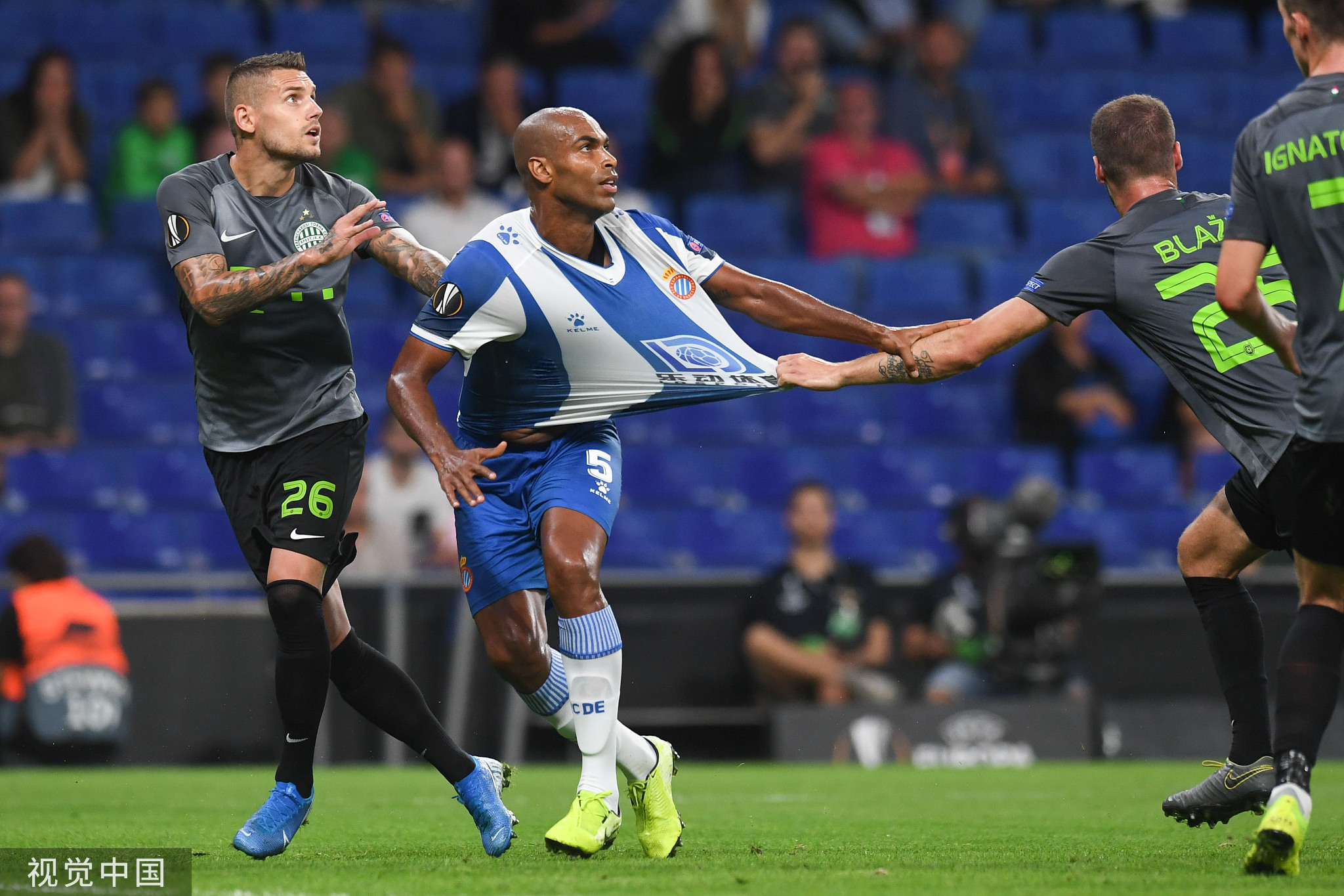 星空体育app-包含欧联倒计时，成都蓉城赛后防线松动，细节引发关注，态度坚定，控场能力受关注的词条-星空体育app